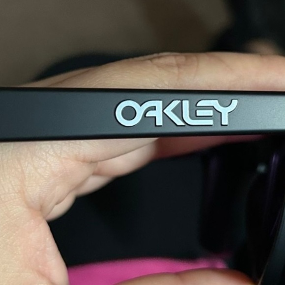 Oakley frog skins